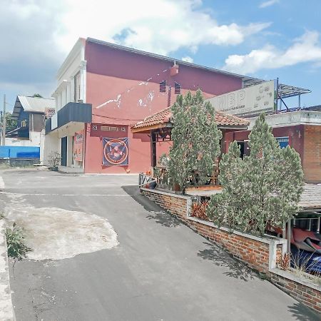 Urbanview Hotel Rio Life House Cianjur By Reddoorz Extérieur photo